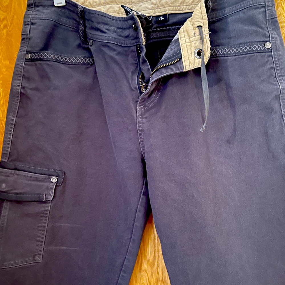 Kuhl hiking pants five pockets rugged cotton fabric with 2% spandex Size 12